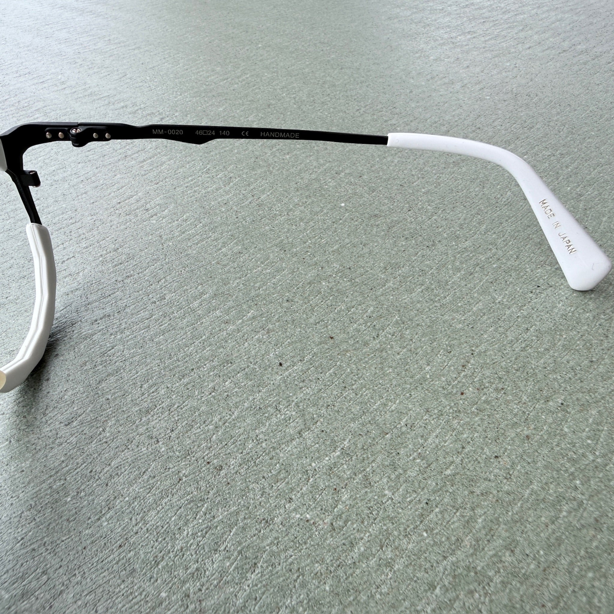 STRAIGHT MM-0020
