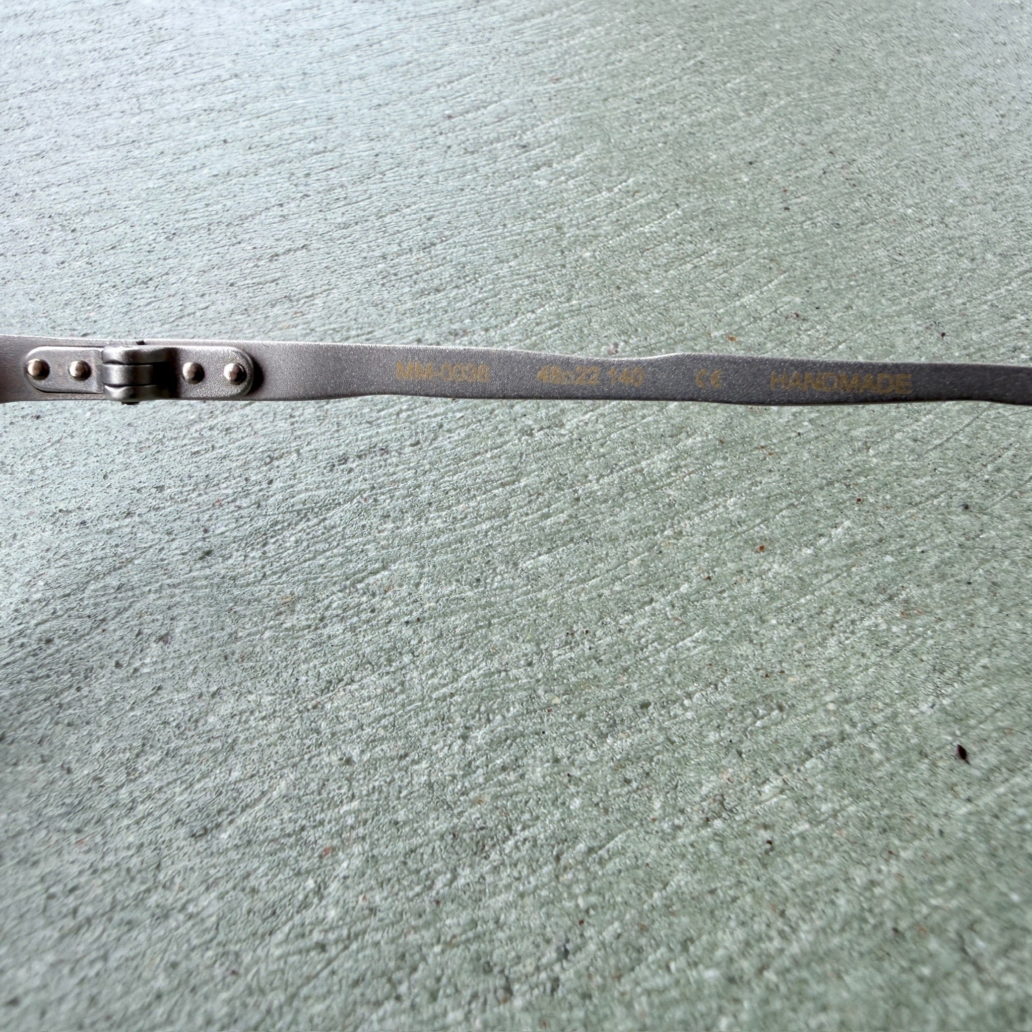 2SIDE MM-0036
