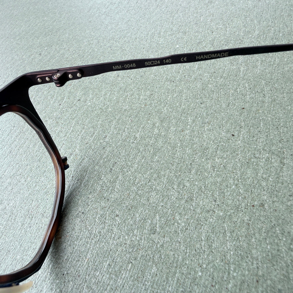 BROKEN MM-0048