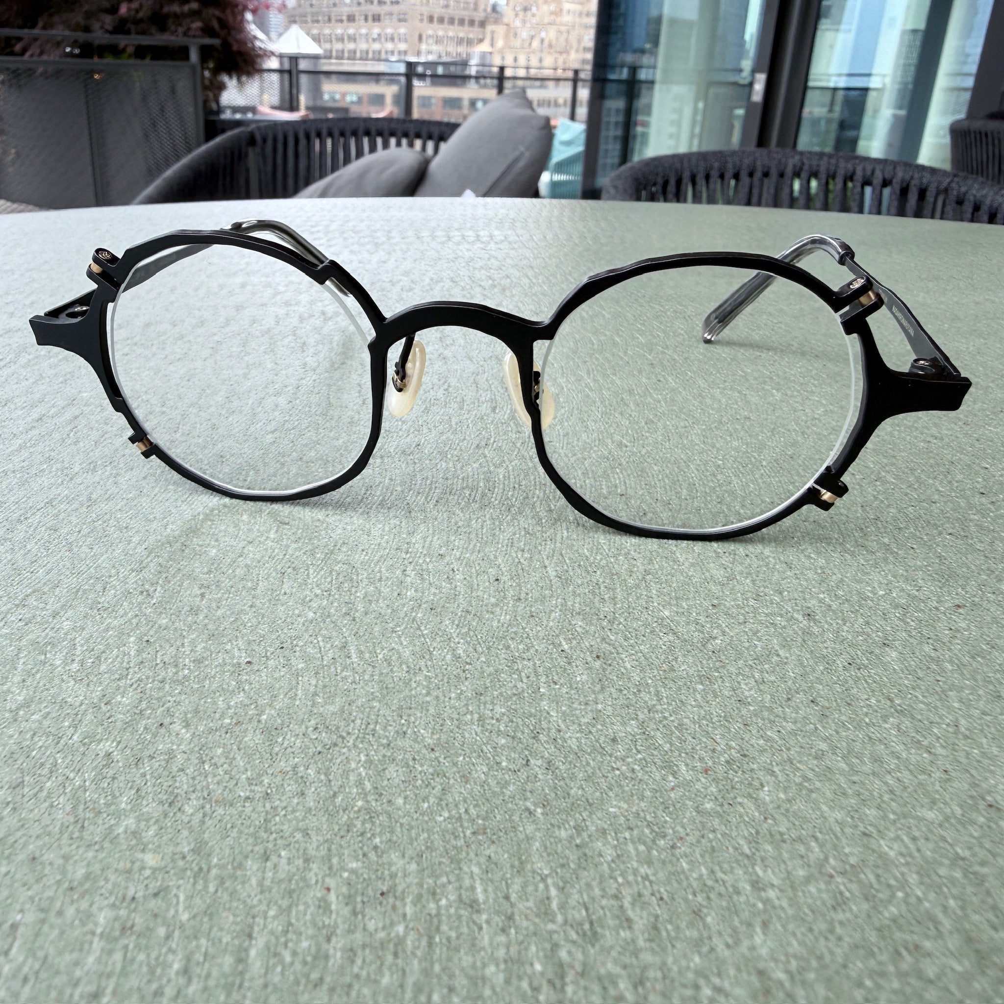 BROKEN MM-0082