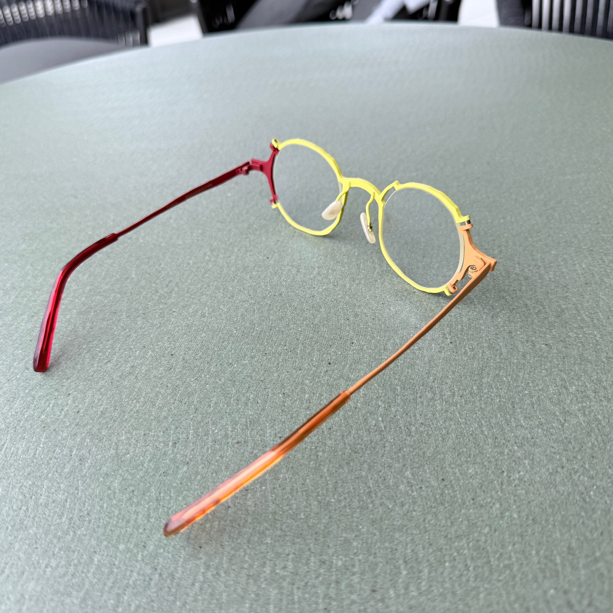 BROKEN MM-0082