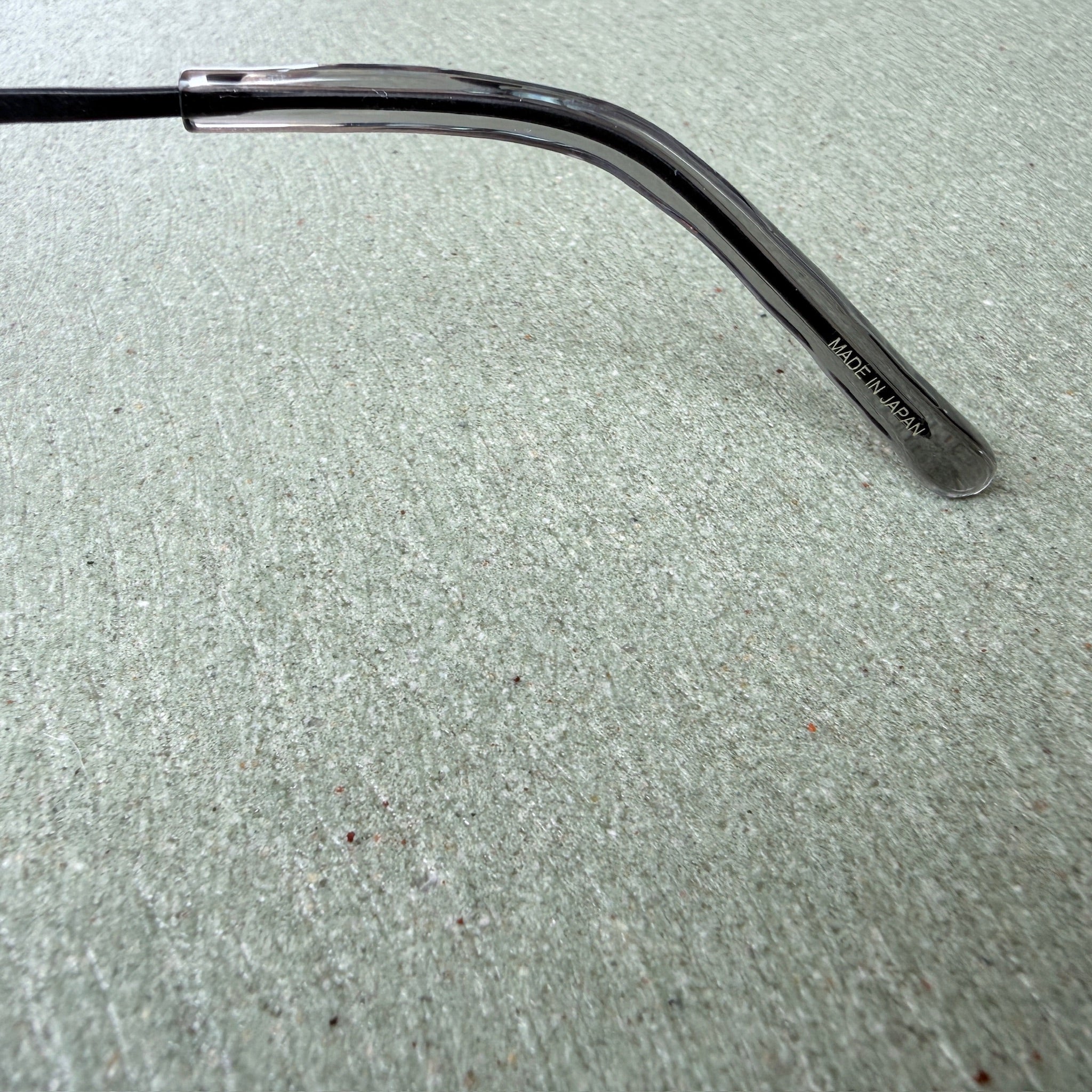 BROKEN MM-0083